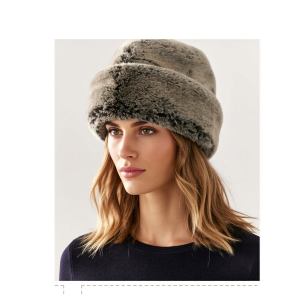 Betmar NY Faux Fur Winter Hat Gray Cossack Russian Style Red Lining NWOT (C49)